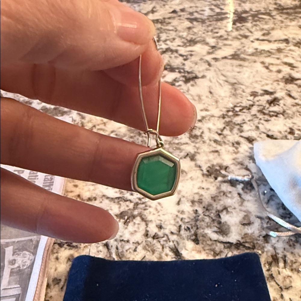 Kendra Scott Davis Drop Earrings. Set in 14K Gold over Brass. - Picture 3 of 4